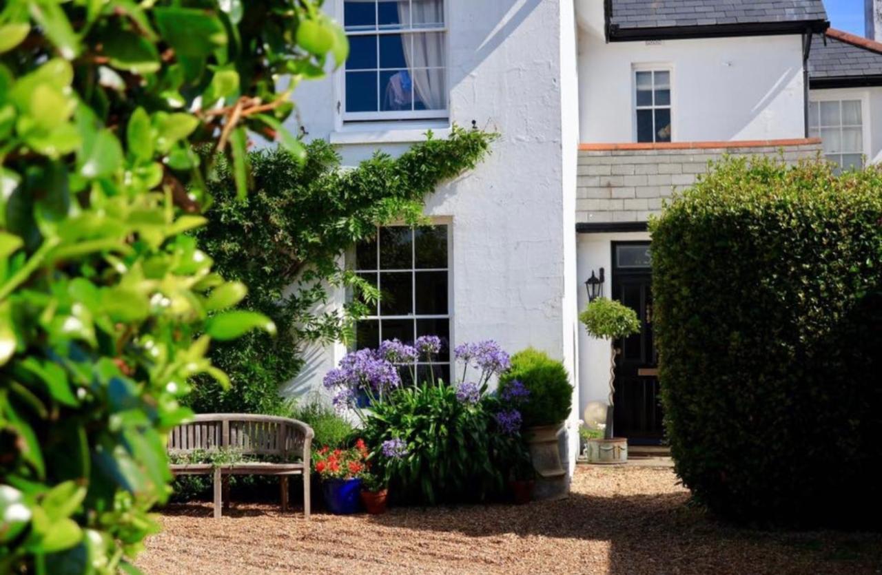 Number Five Bed and Breakfast Gosport Exterior foto